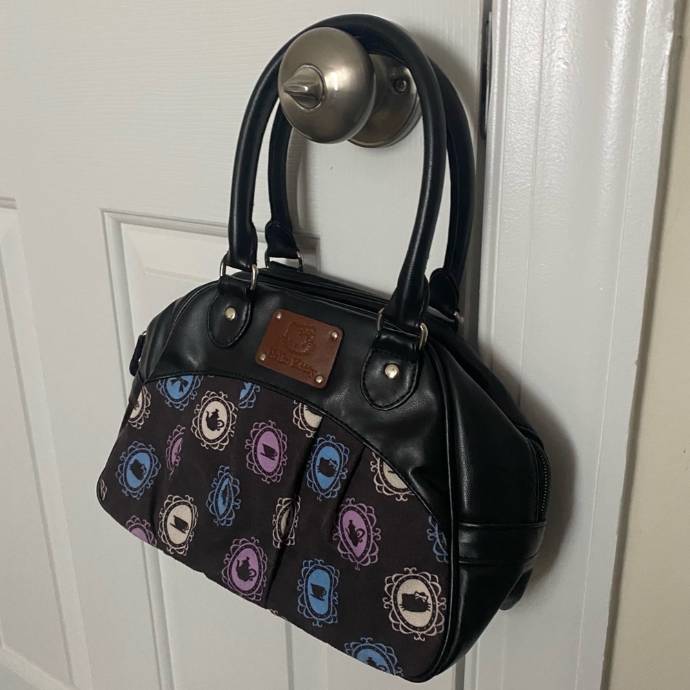 Hello Kitty Tea Purse